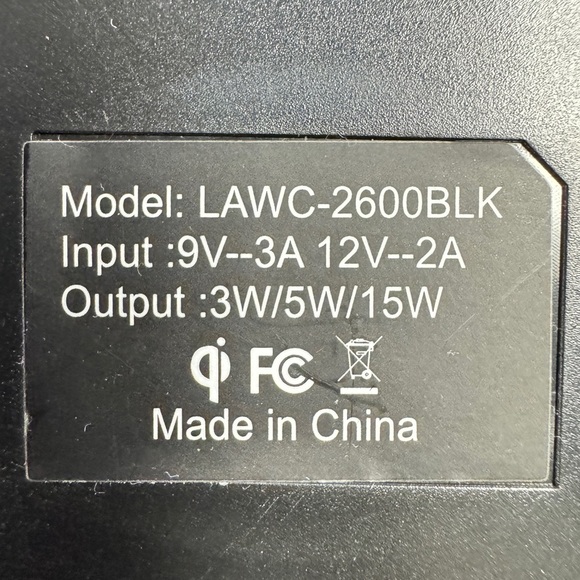 Black Trio Powerhouse 3-in-1 Wireless Charging Station - Picture 9 of 9